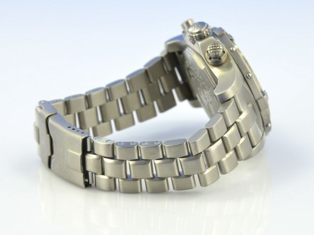 Breitling Avenger Chrono