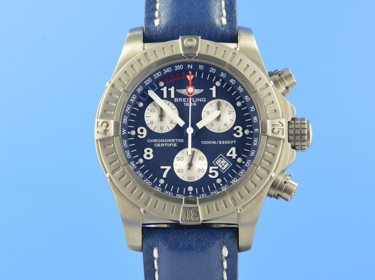 Breitling Avenger Chronograph Titan Chronometer