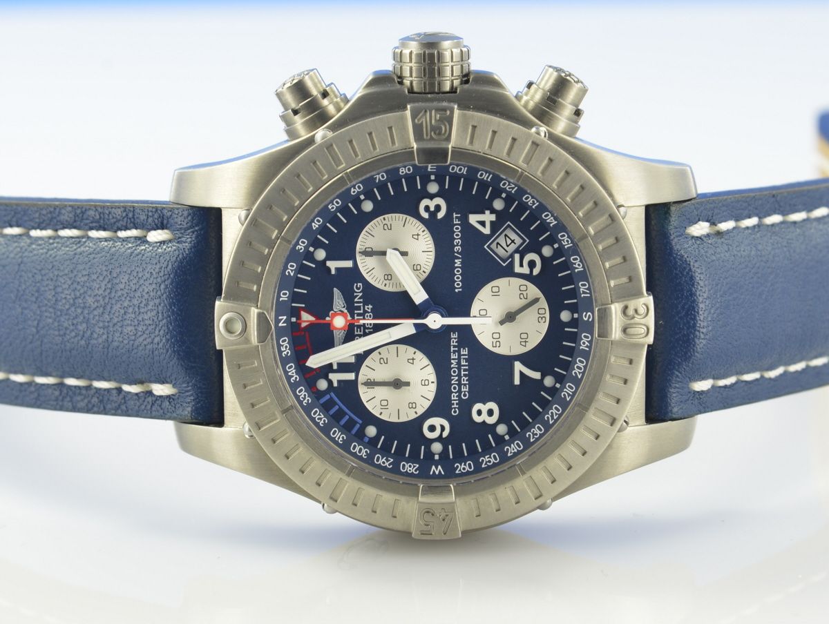 Breitling Avenger Chronograph Titan Chronometer