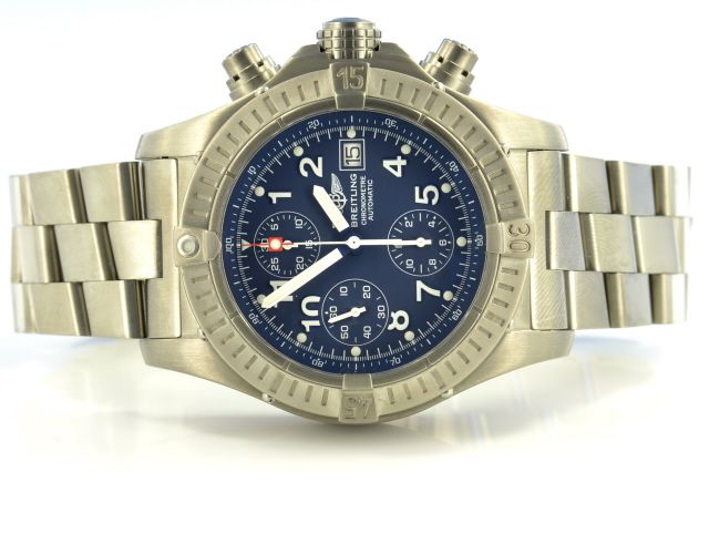 Breitling Avenger Chronograph Titan