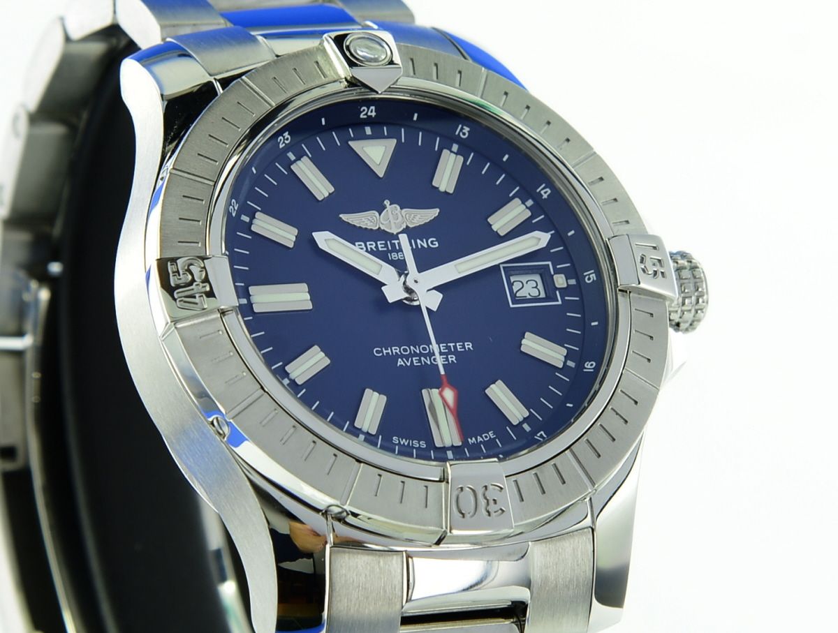 Breitling Avenger- Chronometer Automatik A17318