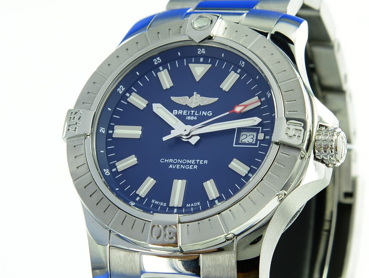 Breitling Avenger- Chronometer Automatik A17318