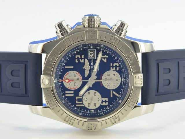 Breitling Avenger II Chronograph