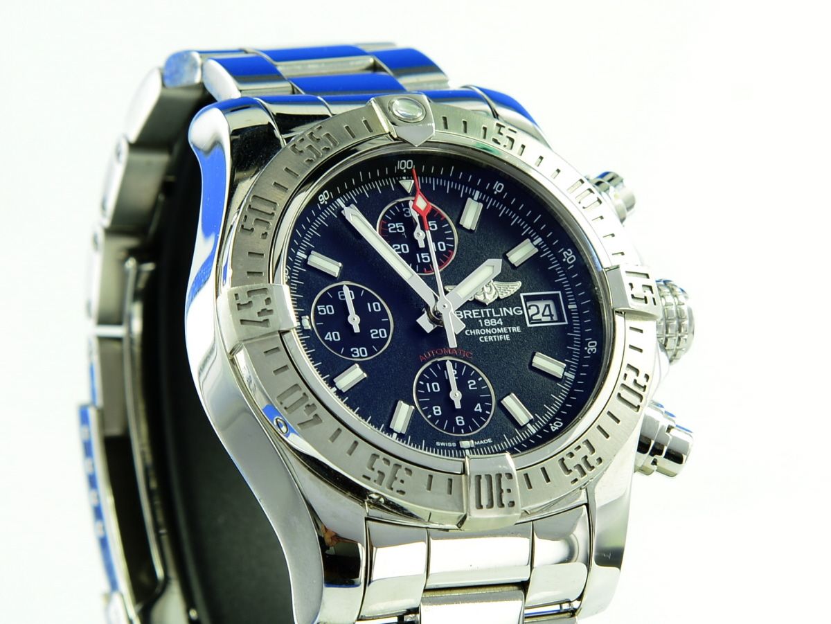 Breitling Avenger II Chronograph Automatik A13381