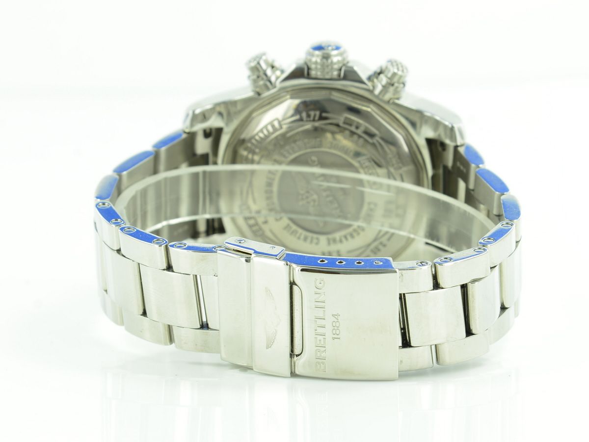 Breitling Avenger II Chronograph Automatik A13381