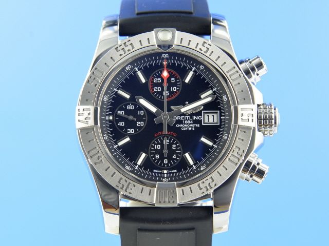 Breitling Avenger II  Chronograph
