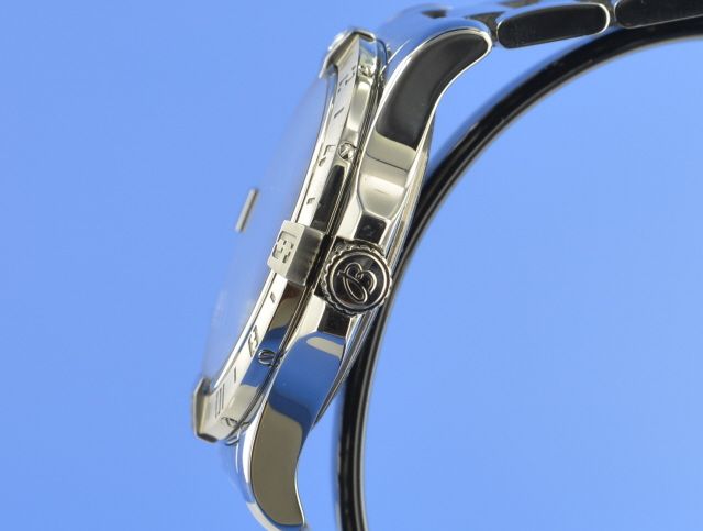 Breitling Avenger II GMT