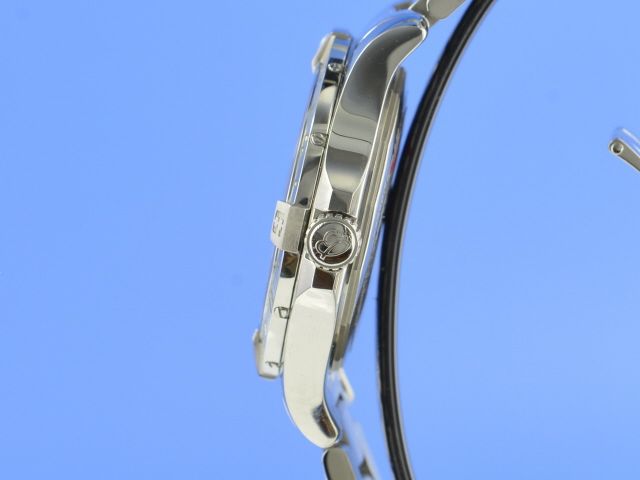 Breitling Avenger II GMT