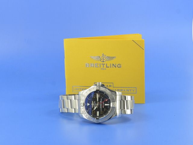 Breitling Avenger II GMT