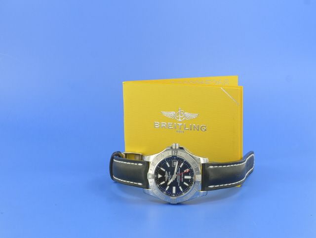 Breitling Avenger II GMT Automatik
