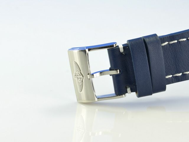 Breitling Avenger II GMT