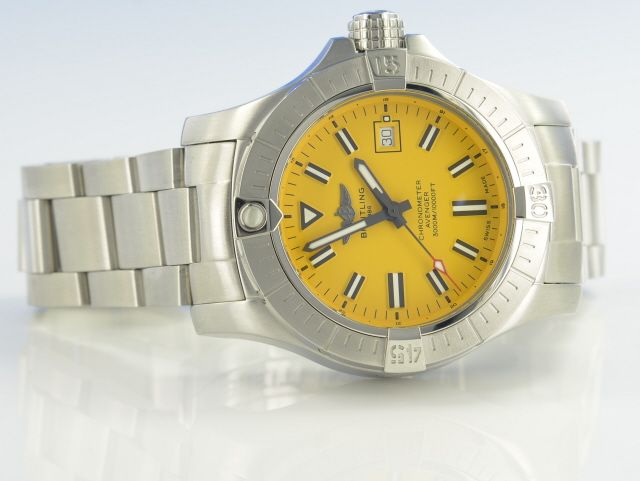 Breitling Avenger II Seawolf