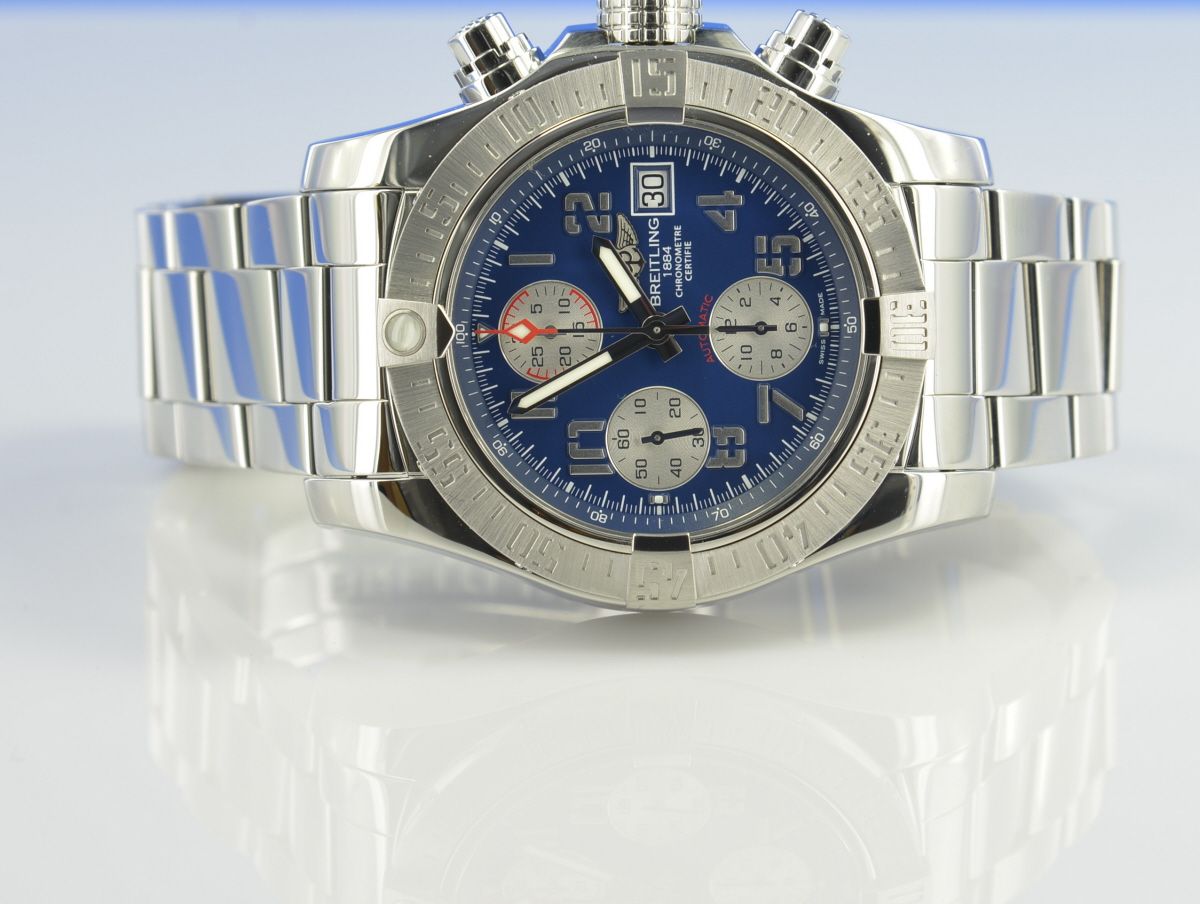 Breitling Avenger II Chronograph