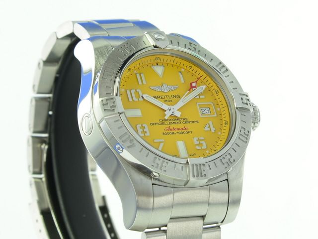 Breitling Avenger Seawolf Automatic 45 A17331