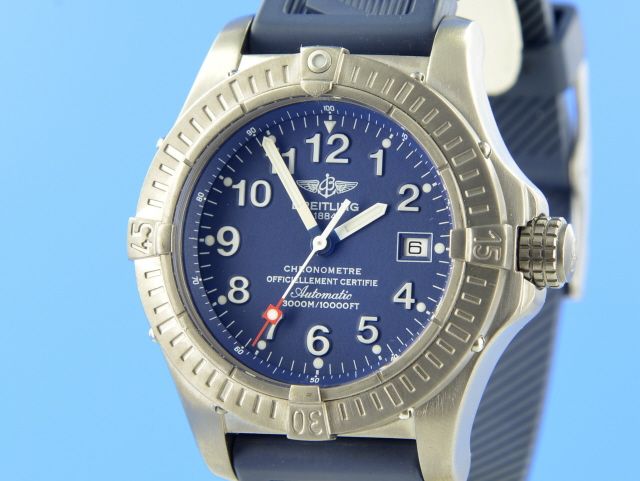 Breitling Avenger Seawolf Titan Automatik