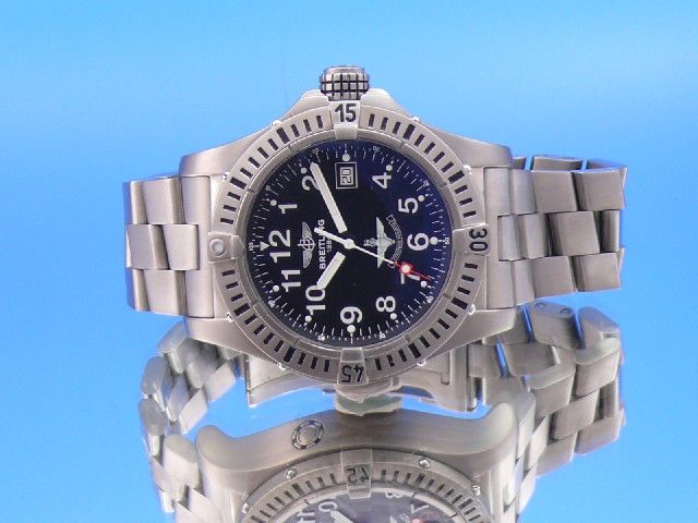 Breitling Avenger Seawolf Titan Utrinque Paratus