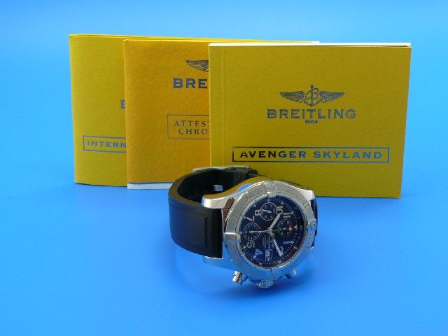 Breitling Avenger Skyland A13380