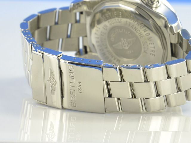 Breitling Avenger Skyland