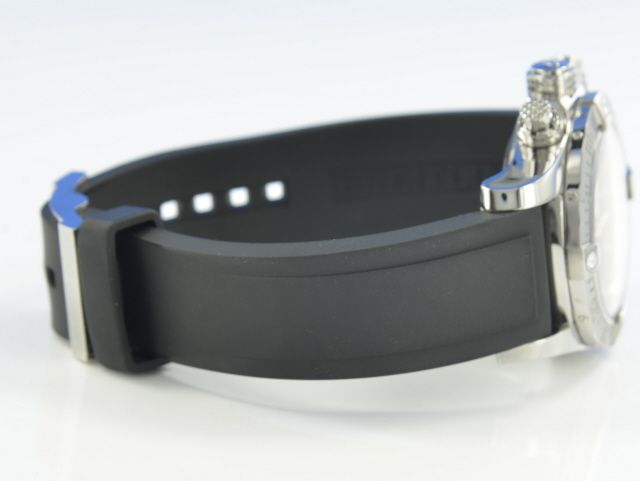 Breitling Avenger Skyland