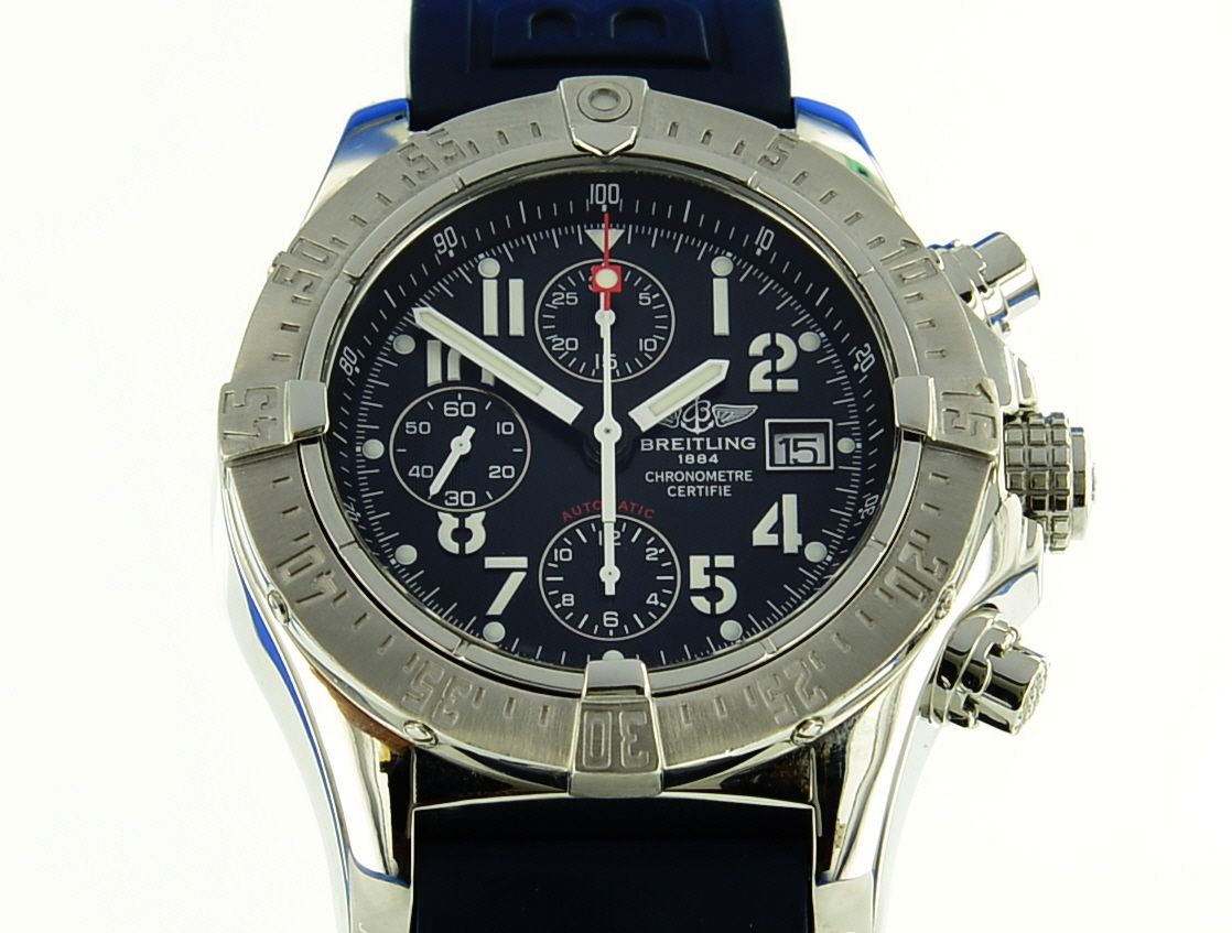 Breitling Avenger Skyland Chronograph A13380