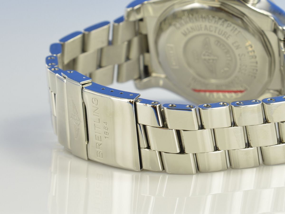 Breitling Avenger Skyland Chronograph