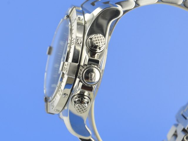 Breitling Avenger Skyland Chronograph