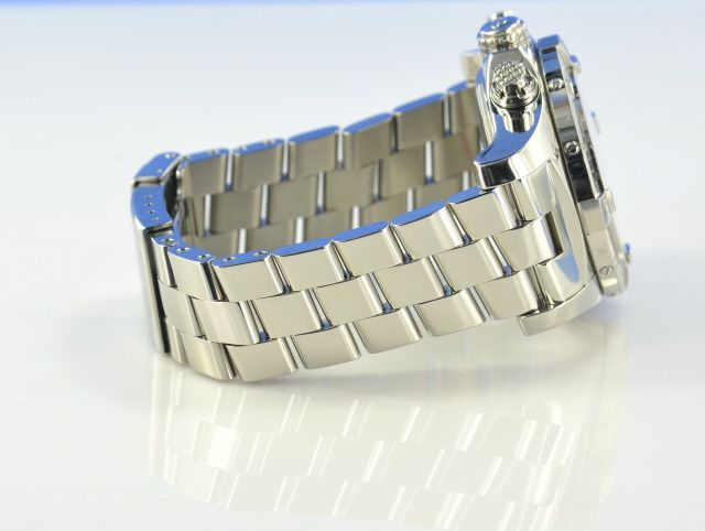 Breitling Avenger Skyland Chronograph