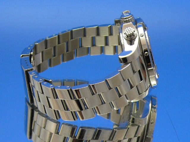 Breitling Avenger Skyland