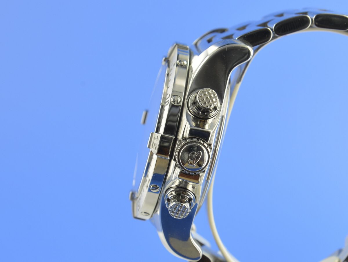 Breitling Avenger Skyland