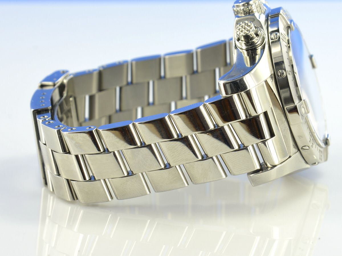 Breitling Avenger Skyland