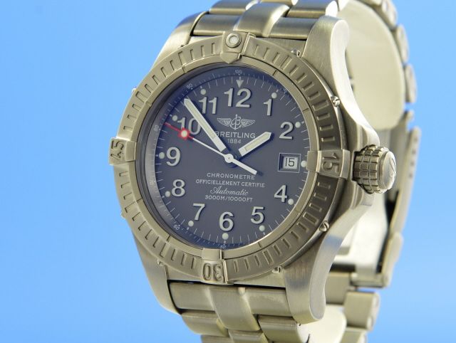Breitling Avenger Titan