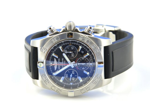 Breitling Chronomat 44 B01