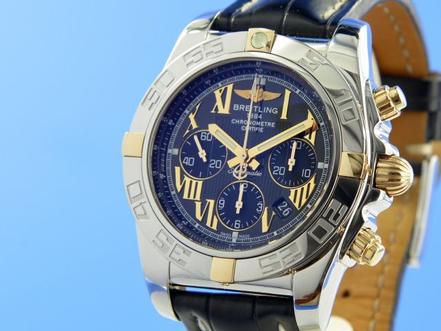 Breitling Chronomat 44 B01