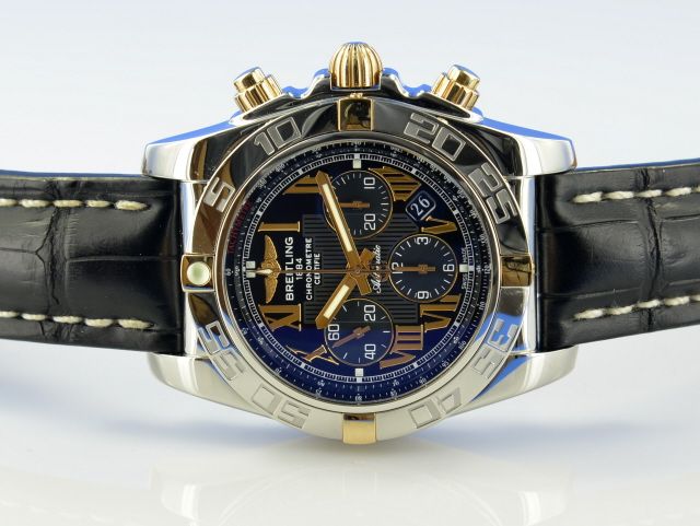 Breitling Chronomat 44 B01