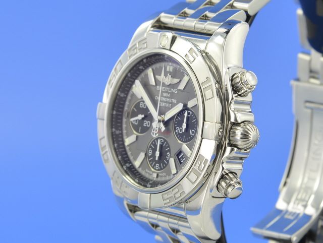 Breitling Chronomat 44