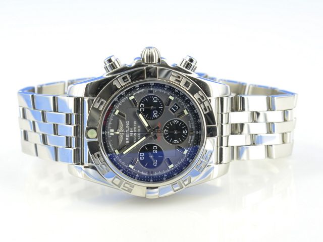 Breitling Chronomat 44