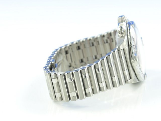 Breitling Chronomat B01 42