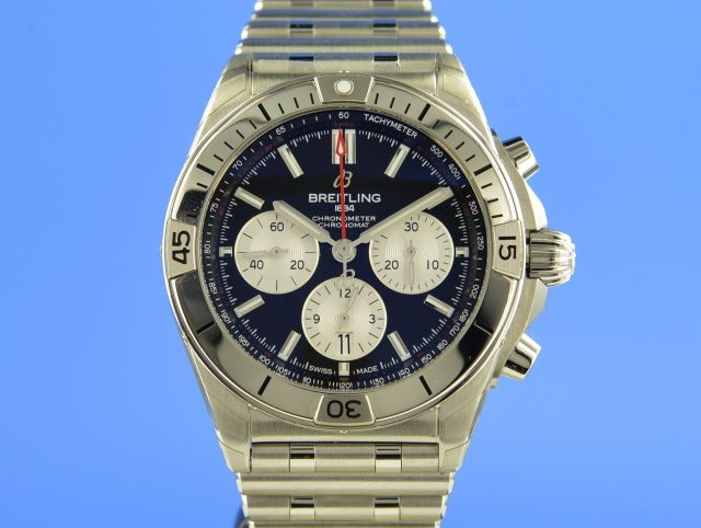 Breitling Chronomat B01 42