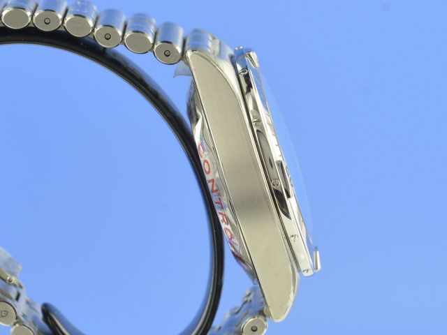 Breitling Chronomat B01 42