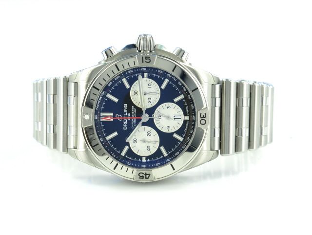 Breitling Chronomat B01 42