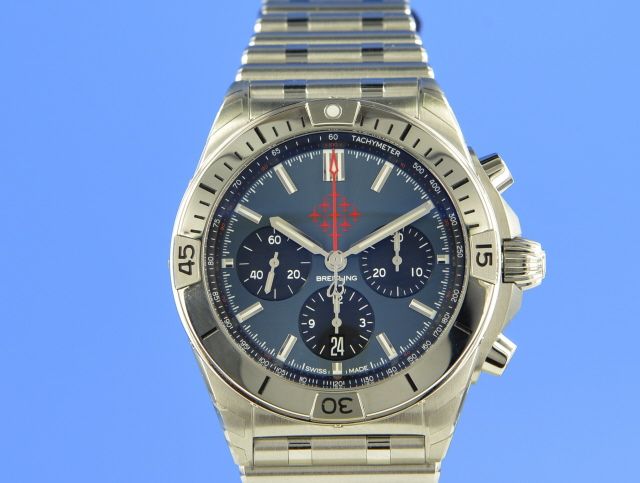 Breitling Chronomat B01 42 - Red Arrows - Limited Edition