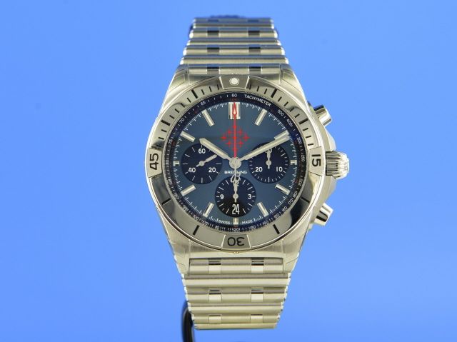 Breitling Chronomat B01 42 - Red Arrows - Limited Edition