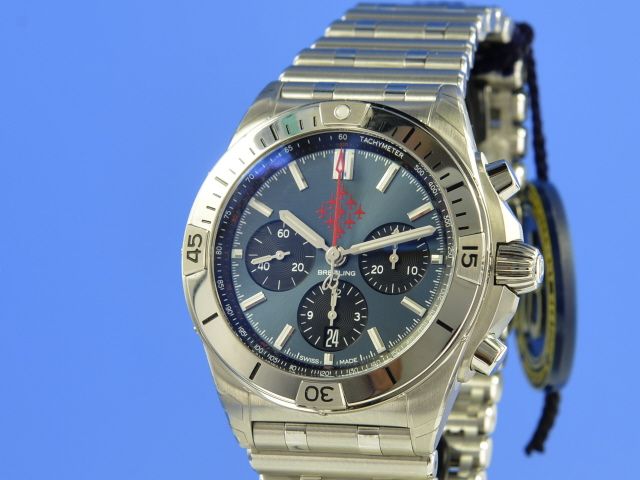 Breitling Chronomat B01 42 - Red Arrows - Limited Edition
