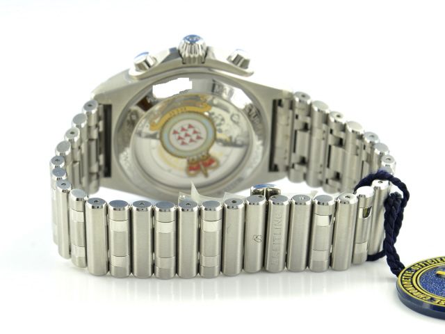 Breitling Chronomat B01 42 - Red Arrows - Limited Edition