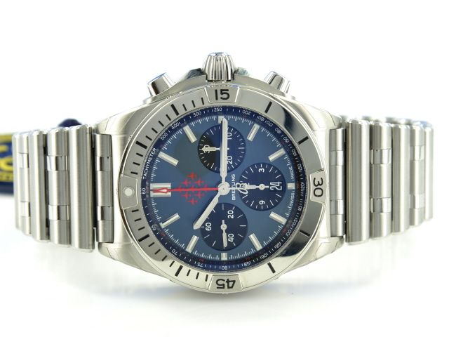 Breitling Chronomat B01 42 - Red Arrows - Limited Edition
