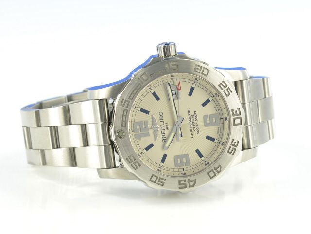 Breitling Colt 44
