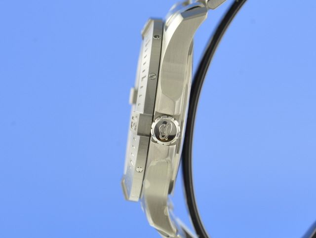 Breitling Colt 44 mm Automatik