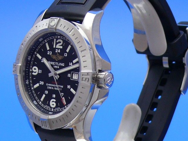 Breitling Colt 44 mm Quarz