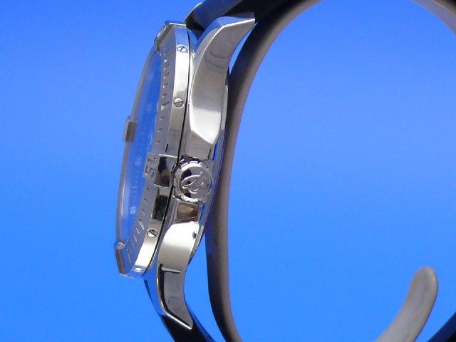 Breitling Colt 44 mm Quarz