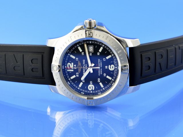 Breitling Colt 44 mm Quarz